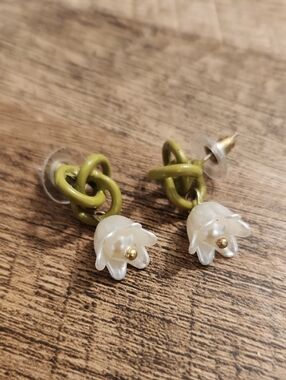 Olive Knot Earrings with Pearl Flower Drops